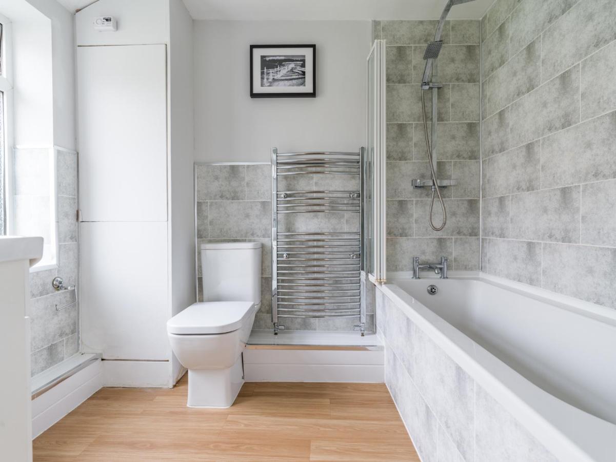 Haw Thorn House - 2 Bedroom, Ashington, Northumberland Ашингтон Экстерьер фото